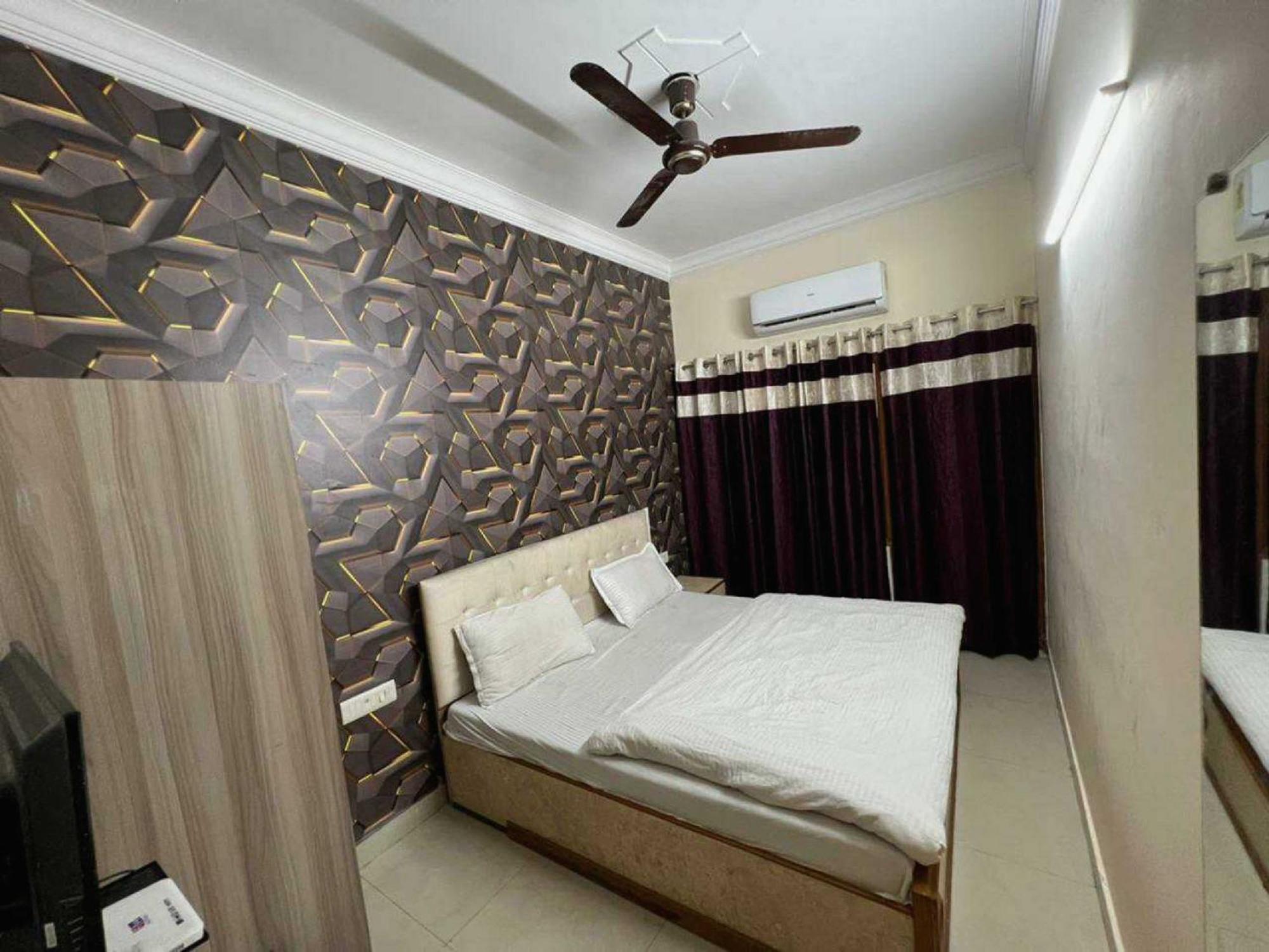 Hotel Anand Amritszár Kültér fotó