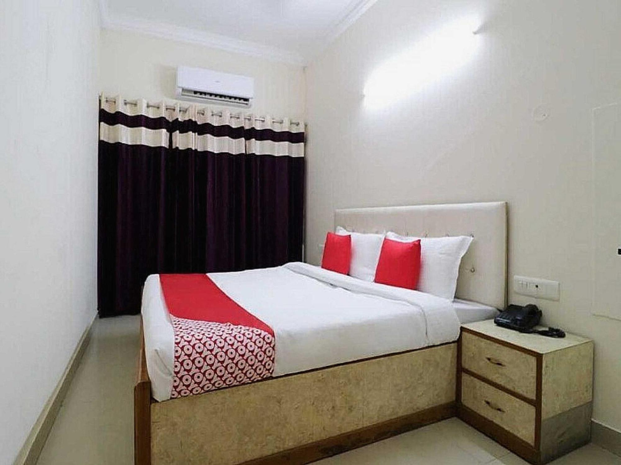 Hotel Anand Amritszár Kültér fotó