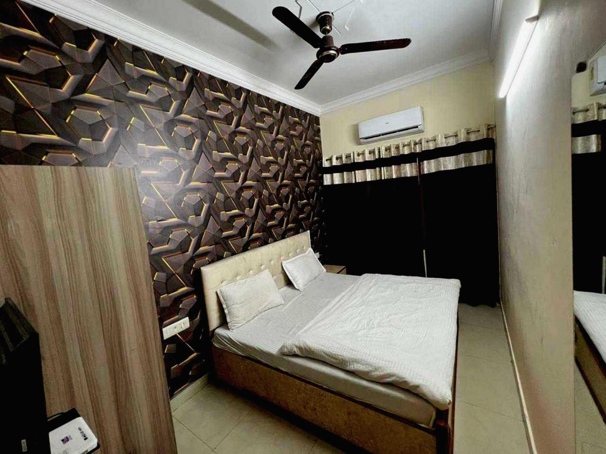 Hotel Anand Amritszár Kültér fotó