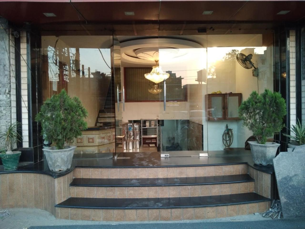 Hotel Anand Amritszár Kültér fotó