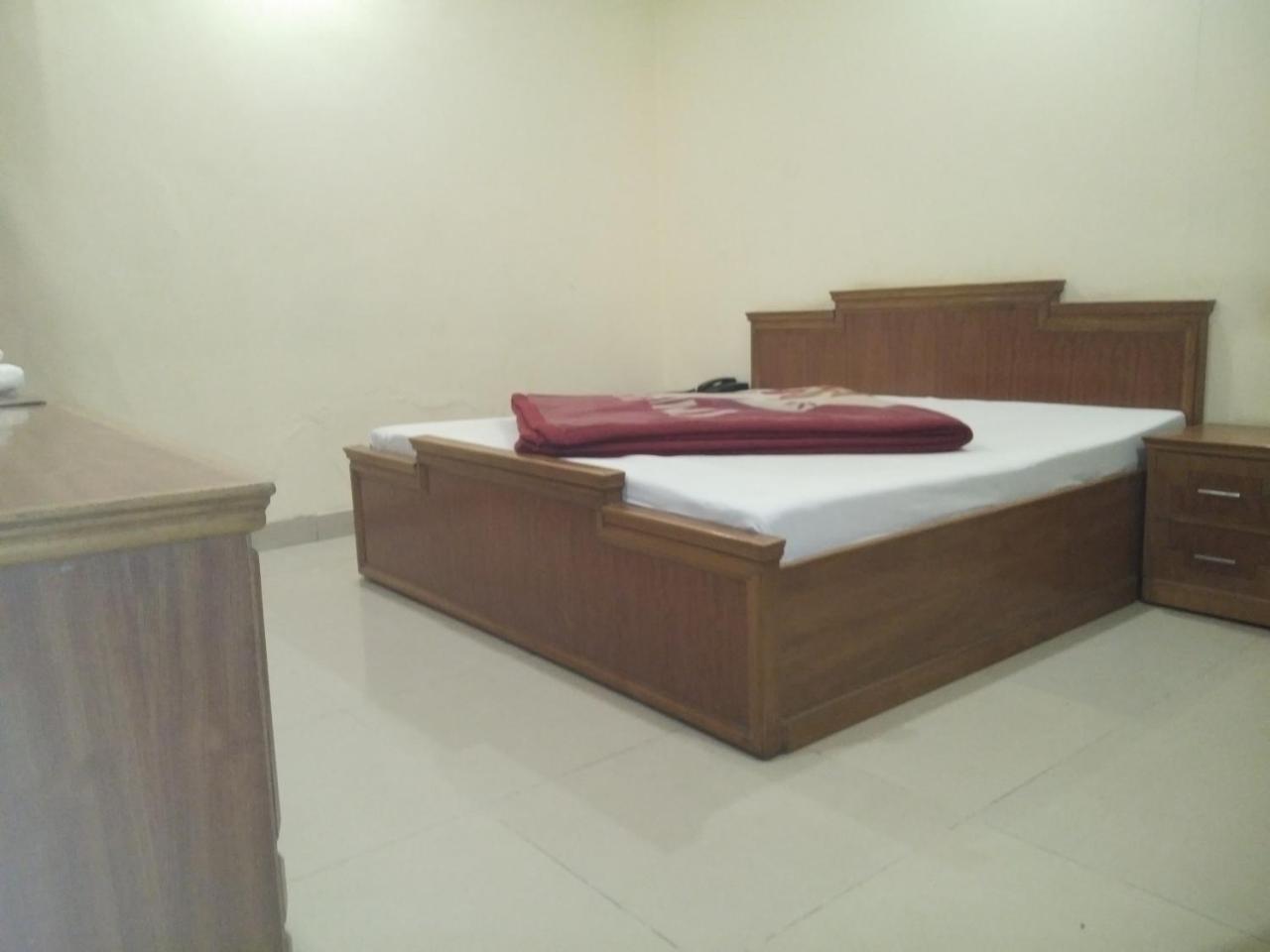 Hotel Anand Amritszár Kültér fotó